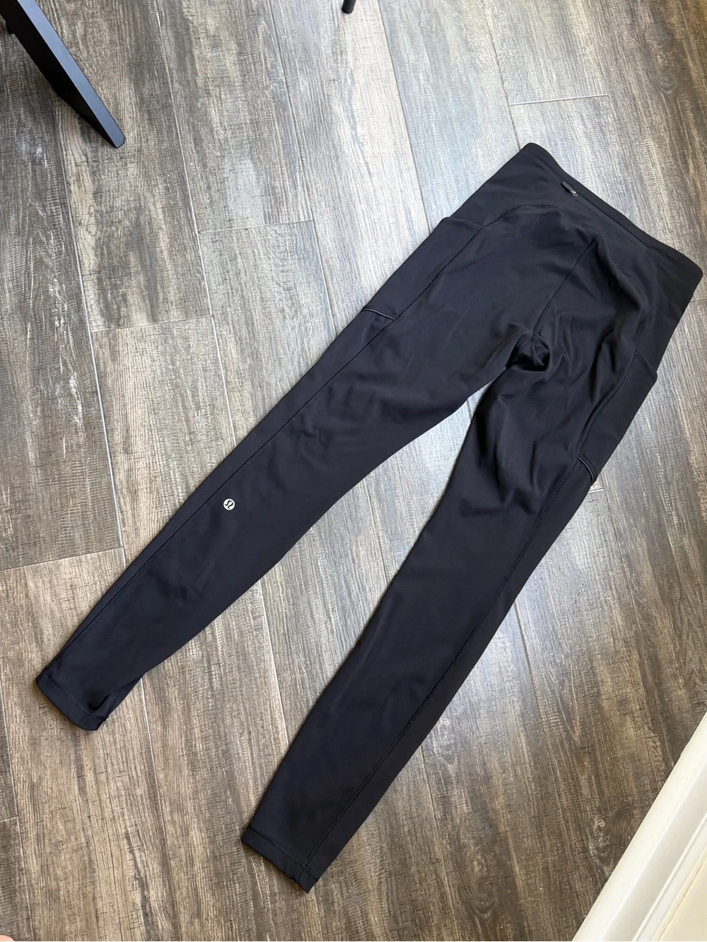 lululemon athletica Black Workout Leggings with Hidden Pocket sz 4